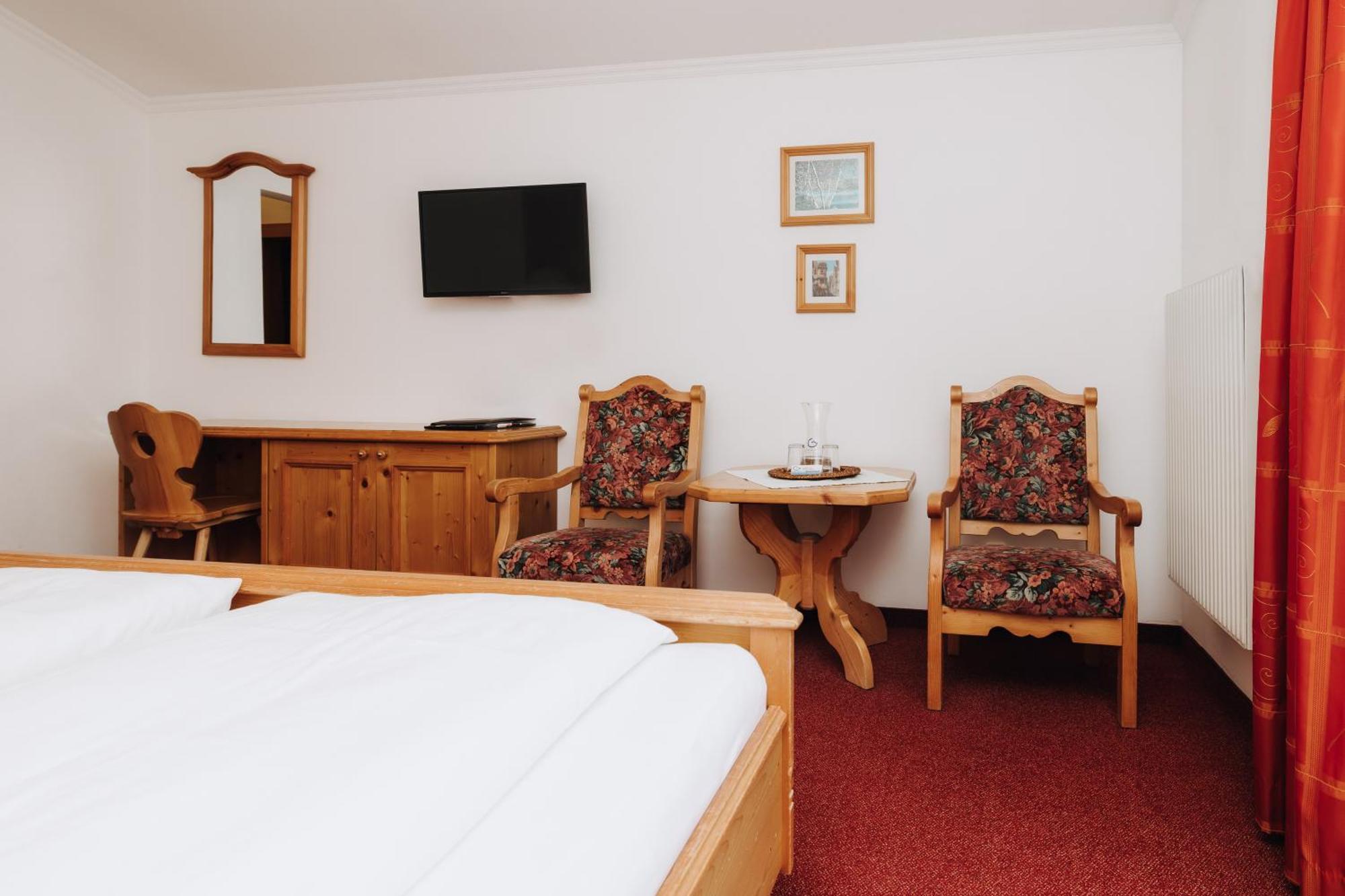 Hotel Garni Tannenhof Flachau Exteriör bild